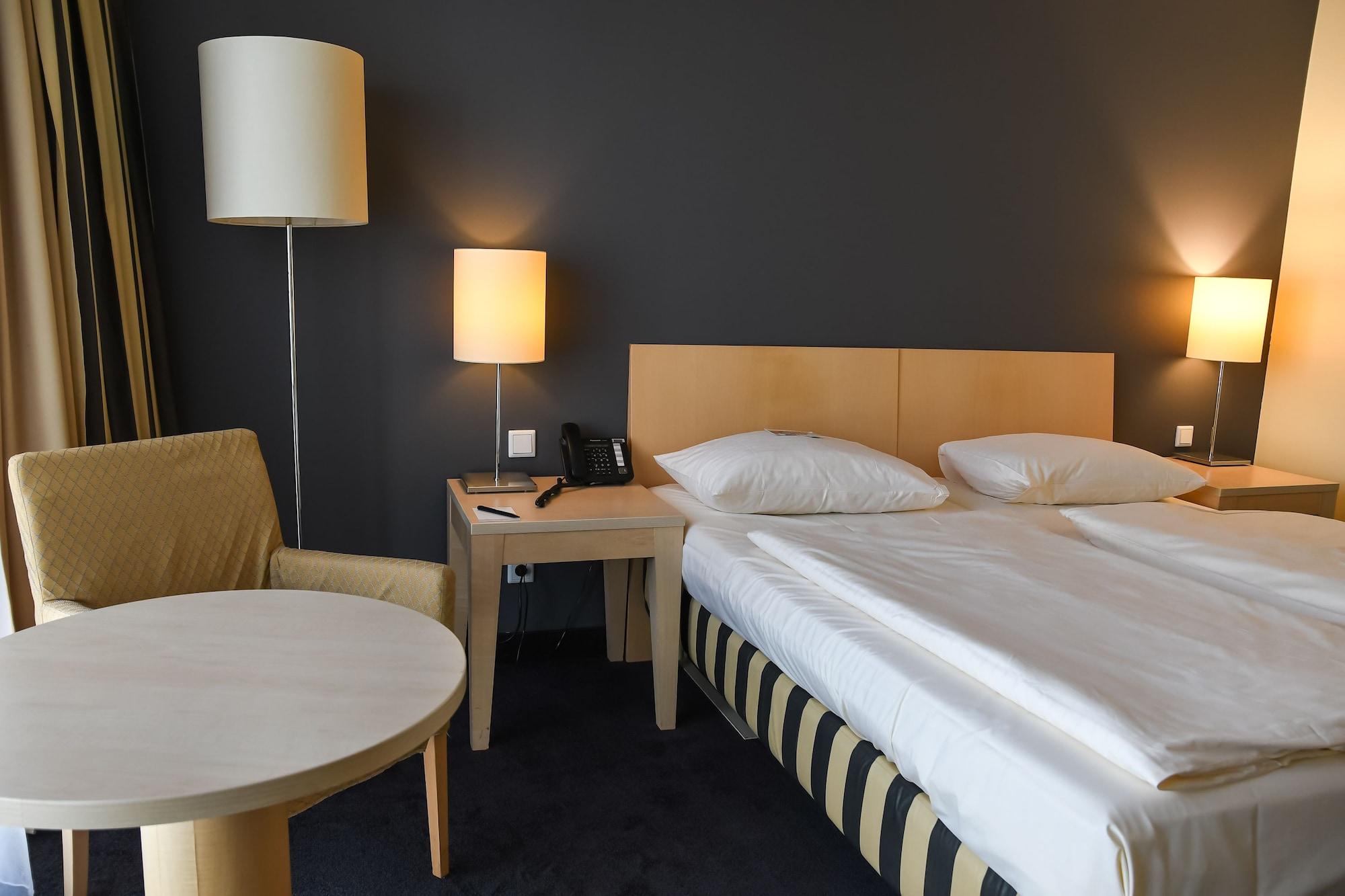 Relexa Hotel Ratingen City Extérieur photo