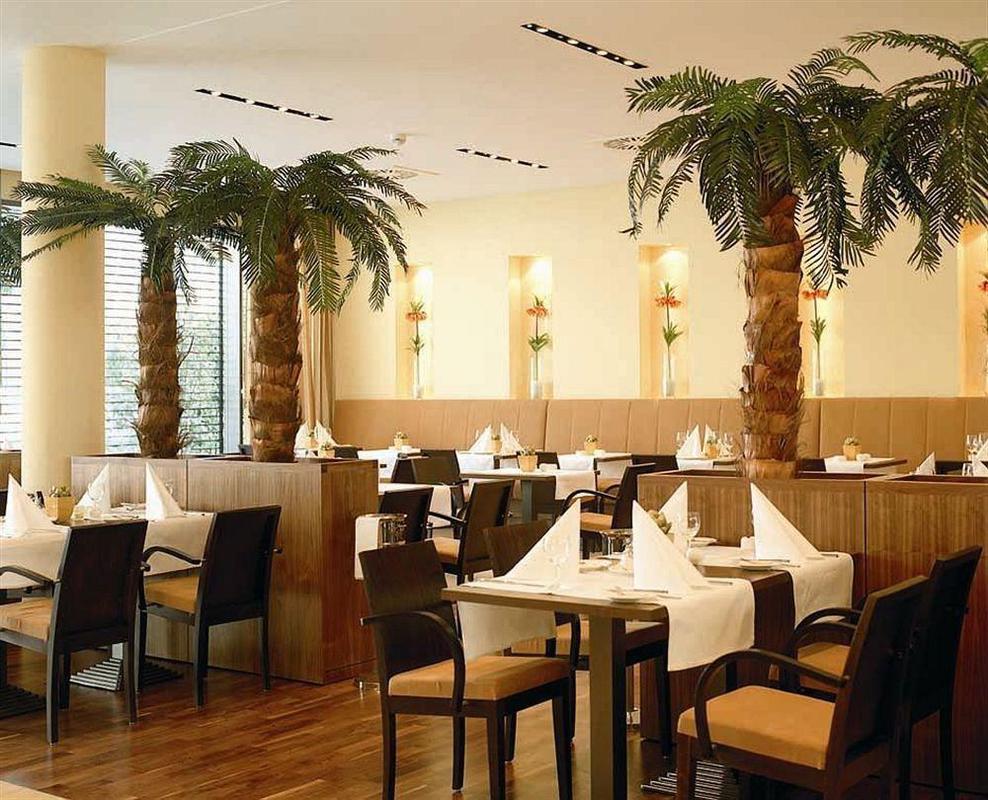 Relexa Hotel Ratingen City Restaurant photo