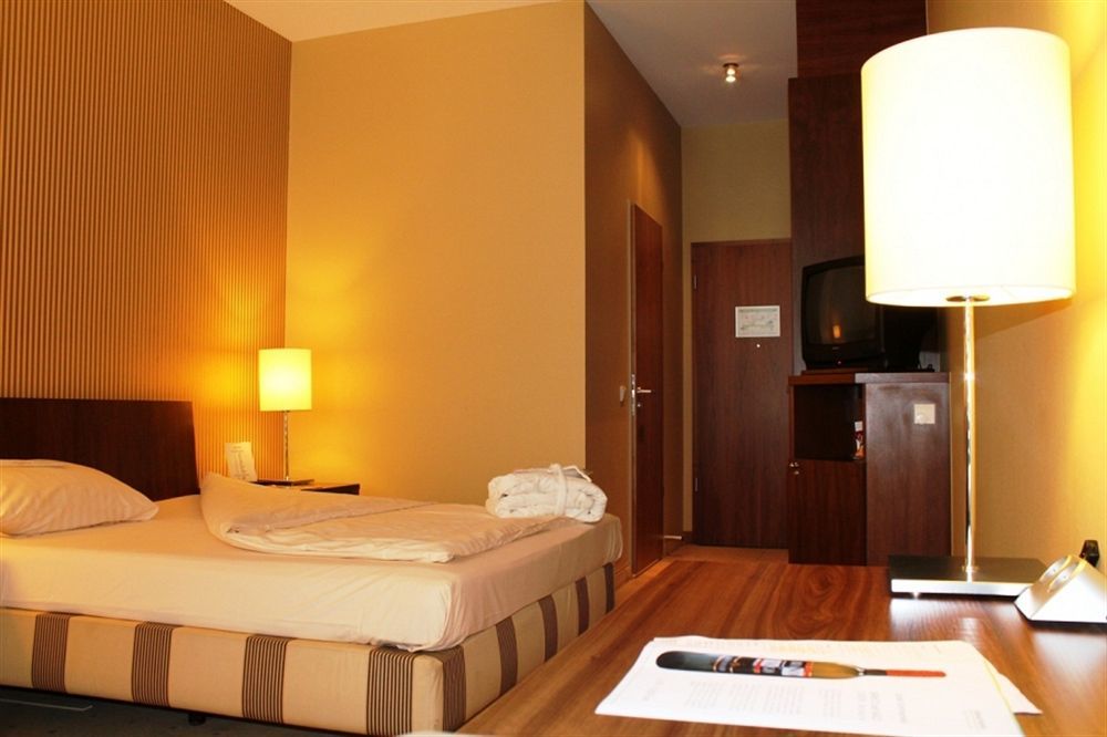 Relexa Hotel Ratingen City Extérieur photo
